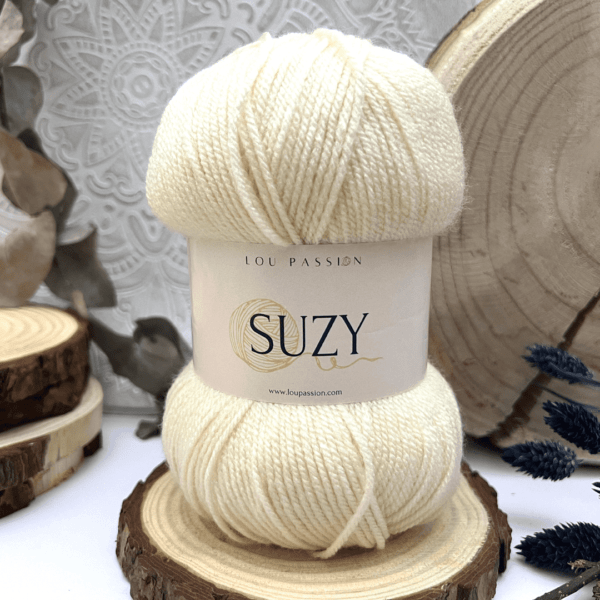 Pelote SUZY 100g/360 mètres Ecru 930