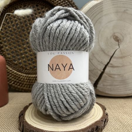 Pelote de laine Naya 100% Acrylique 100g-65m Moutarde - Lou Passion