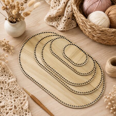 Assortiment de bases ovales en bois perforées pour crochet, disponibles en plusieurs tailles