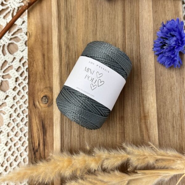 Fil Mini Poli – 100% Polyester - 100g 150m - Gris acier