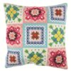 Coussin canevas à broder avec motif granny coloré, prêt à personnaliser