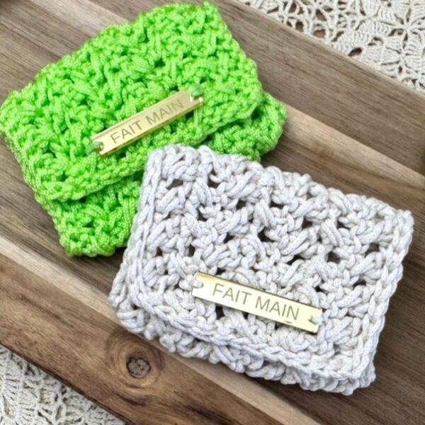 Tutoriel gratuit crochet – porte-monnaie fait main vert fluo et blanc
