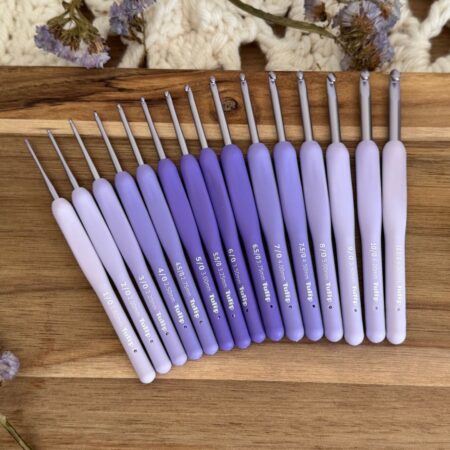 Crochets Tulip Etimo Murasaki alignés – tailles de 1.80 mm à 6.50 mm – crochet japonais ergonomique