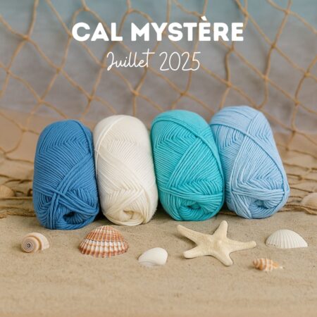 Kit CAL Mystère Juillet 2025 – pelotes bleu horizon, turquoise, blanc et mini poli céleste avec ambiance bord de mer