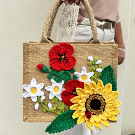 Sac en jute décoré de fleurs au crochet – KAL PtitesBouill x Lou Passion
