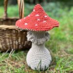 Kit champignon au crochet Lou Passion x Les Ptites Bouill Crochet – décoration d’automne ou cale-porte fait main