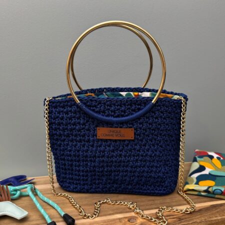 Sac au crochet รฉlรฉgant bleu marine avec anses dorรฉes โ tutoriel vidรฉo Lou Passion