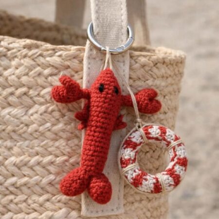 bijou de sac homard crochet rouge porte clé amigurumi fait main accessoire sac marin