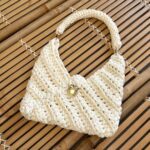 Détail texture sac Dune au crochet