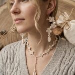 Parure de bijoux bohème au crochet avec collier, bracelet et boucles d’oreilles en perles et coquillage