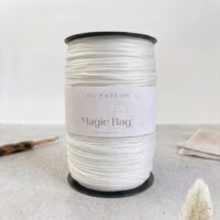 Bobine de fil Magic Bag blanc pour sac au crochet