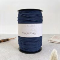 Bobine de fil Magic Bag bleu marine pour sac au crochet