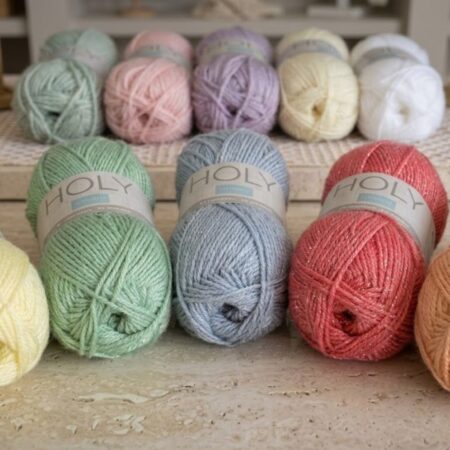 Pelotes de fil Holy Trimits avec lurex dans plusieurs coloris
