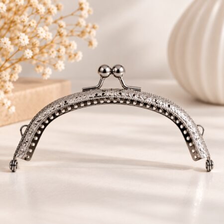 Fermoir porte-monnaie argenté 12,5 cm avec fermeture à boules et trous pour couture